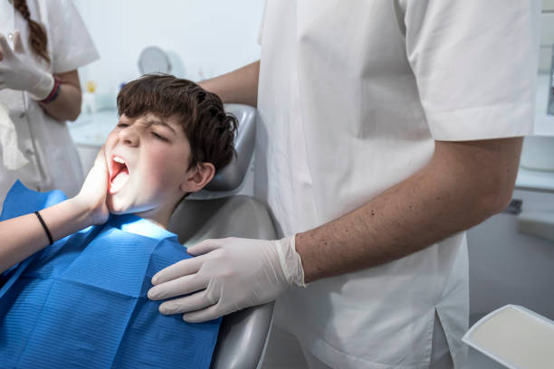 Best Weekend Emergency Dental Services in Rosemont, CA